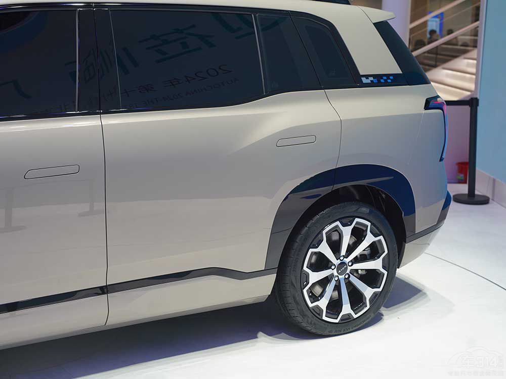 ǵL DM-iΣ7SUV ع